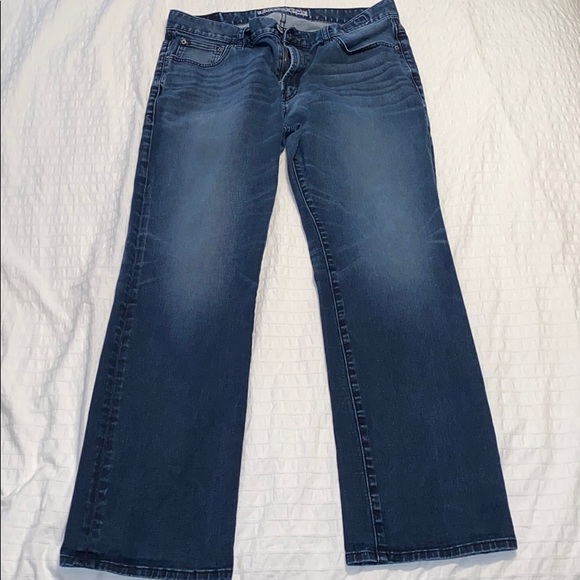 Express Straight Leg Jean - Picture 3 of 6